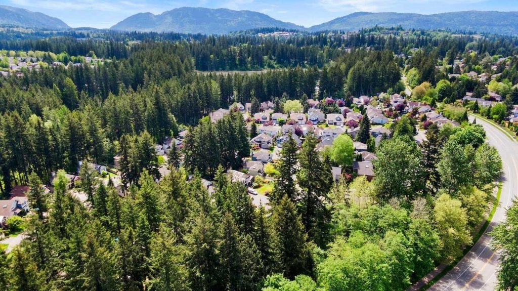 A serene and beautiful neighborhood in Western Washington.